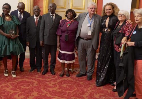 Adrienne SOUDELE, Amara KANTE Sénateur badho Moussa, Sénateur Alcide DJEDJE, Mariame BERETE, Christophe 
GIOVANNETTI, Anna TORRES, Rita DEMBLON ,Carole BERTE